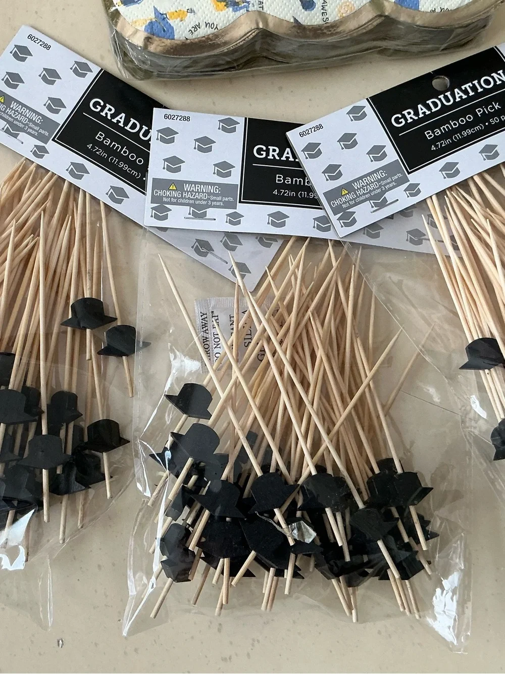 NWT Graduation Party Supplies - Food Picks, Muffin/Snack Cups & Napkins 🧑‍🎓 👩🏼‍🎓
